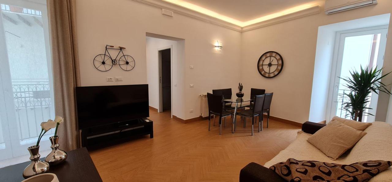 Di Fresco Apartments Luxury Suites Palermo Ngoại thất bức ảnh