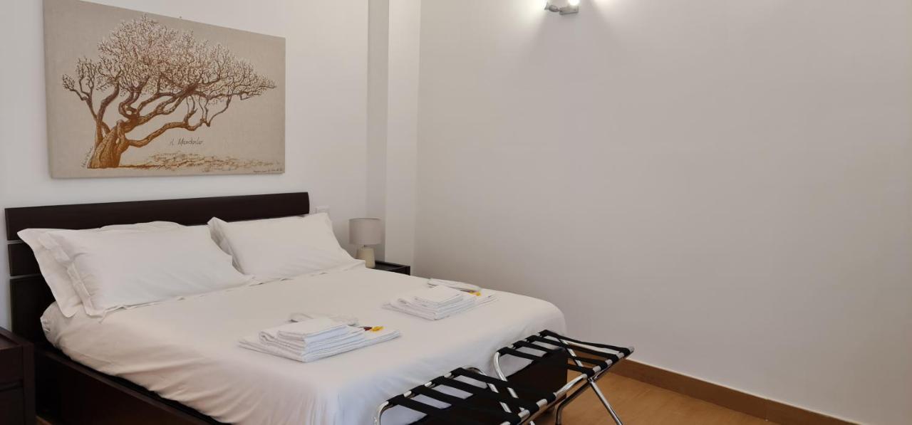 Di Fresco Apartments Luxury Suites Palermo Ngoại thất bức ảnh